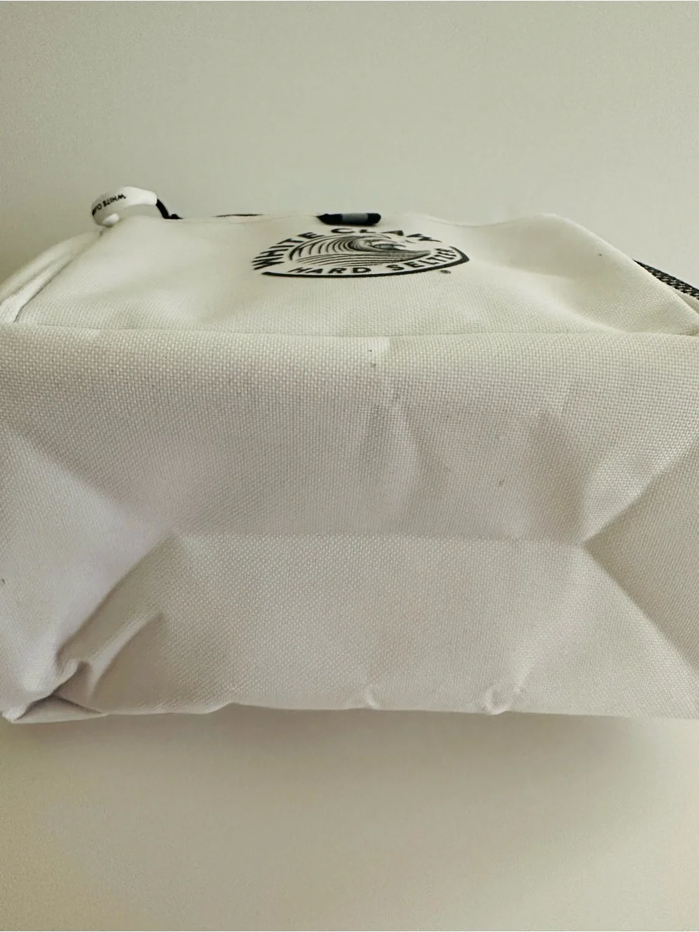 White Claw Hard Seltzer Logo Insulated Cooler Lunch Bag With Strap